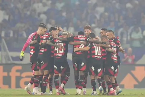 بعد مباراة في كوبا ليبرتادوريس.. هجوم مسلح على لاعبي فلامنجو البرازيلي